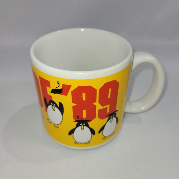 Mug Graduation Class of 89 Vintage 1989 Penguin Coffee Cup - Picture 1 of 2